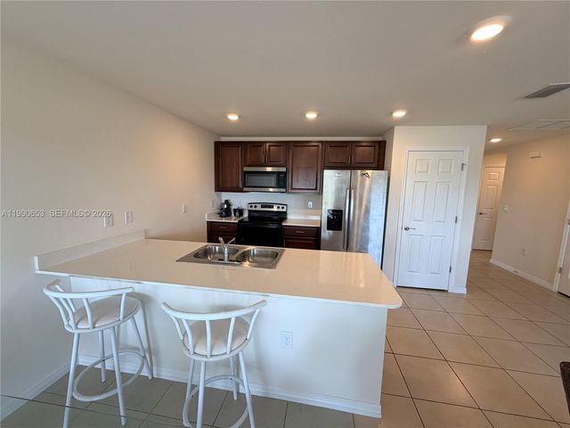 513 Ella Jean PL, La Belle, FL 33935