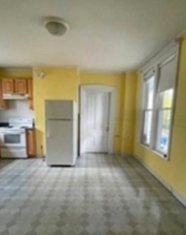 84 Walker St 1, Newton, MA 02460