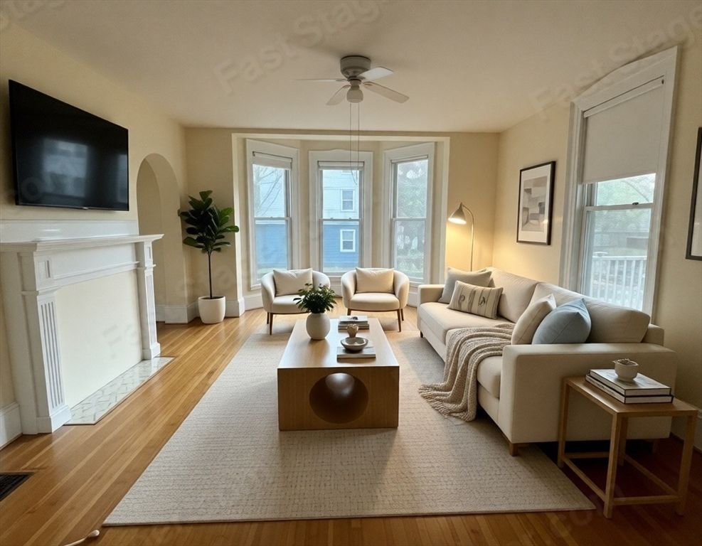 84 Walker St 1, Newton, MA 02460