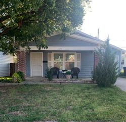 1325 Stewart Street, Fort Worth, TX 76104