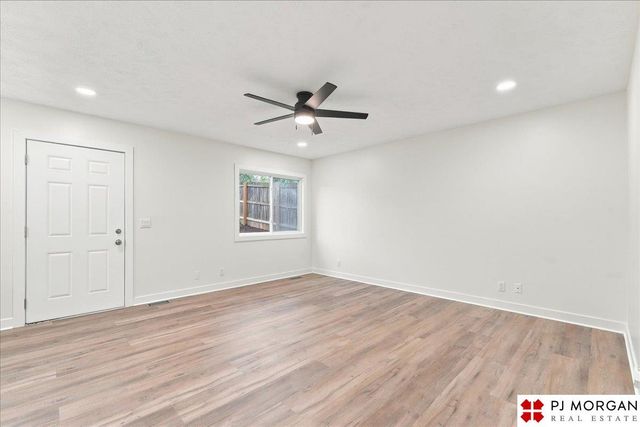5614 S 48 Street, Omaha, NE 68117