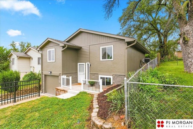 5614 S 48 Street, Omaha, NE 68117