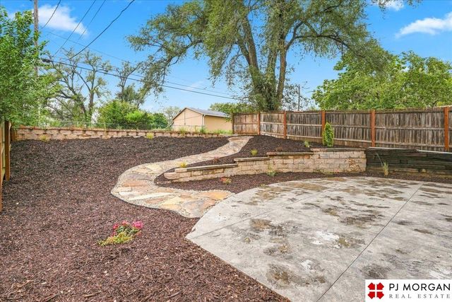 5614 S 48 Street, Omaha, NE 68117