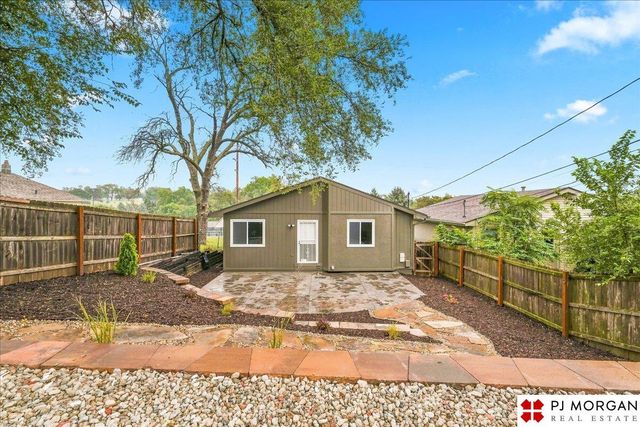 5614 S 48 Street, Omaha, NE 68117