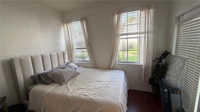 735 SW 148 AVE 1711, Sunrise, FL 33325