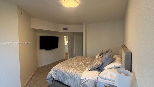 735 SW 148 AVE 1711, Sunrise, FL 33325