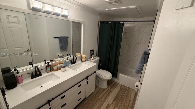 735 SW 148 AVE 1711, Sunrise, FL 33325