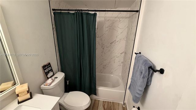 735 SW 148 AVE 1711, Sunrise, FL 33325
