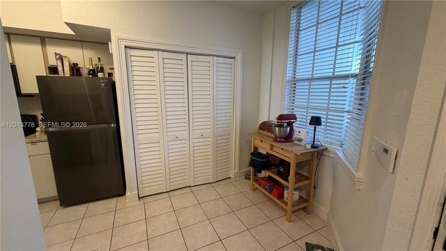 735 SW 148 AVE 1711, Sunrise, FL 33325