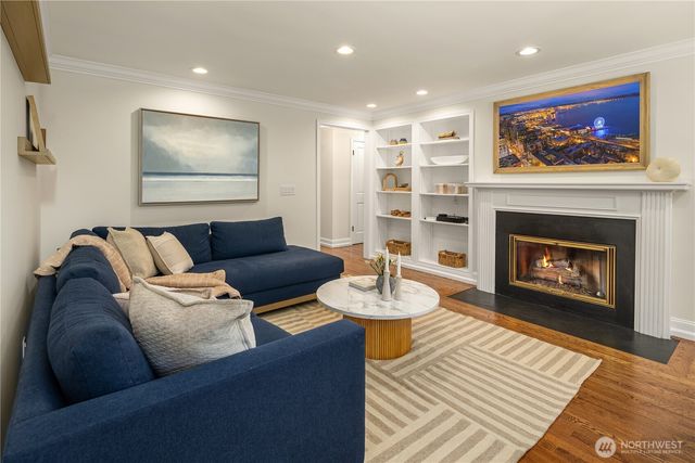 3920 W Barrett Street, Seattle, WA 98199