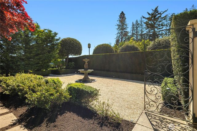 3920 W Barrett Street, Seattle, WA 98199