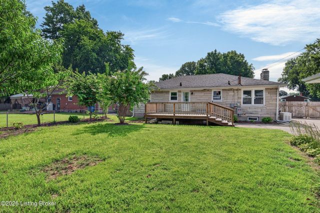 9914 Prairie Dr, Louisville, KY 40272