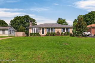 9914 Prairie Dr, Louisville, KY 40272