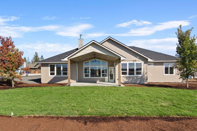 44 E Center Ln, Spokane, WA 99208