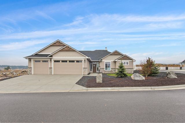 44 E Center Ln, Spokane, WA 99208