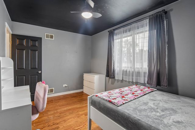520 N Kinzie Place, Thornton, IL 60476
