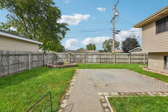 520 N Kinzie Place, Thornton, IL 60476