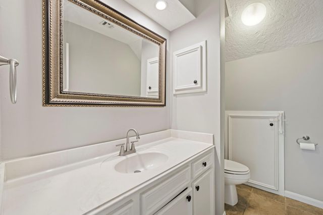 14719 Rio Pinar Drive, Houston, TX 77095