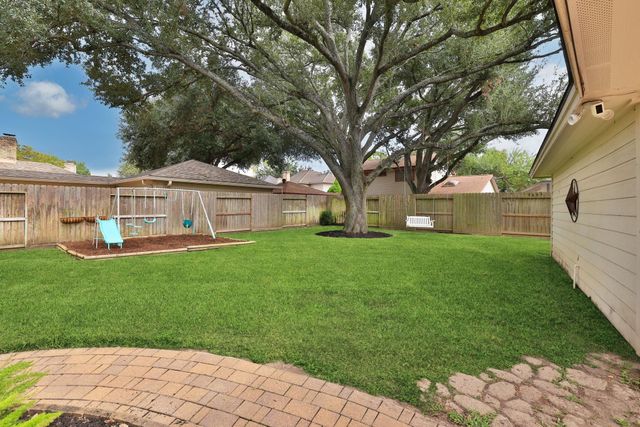 14719 Rio Pinar Drive, Houston, TX 77095