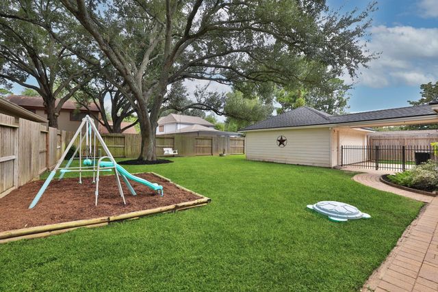 14719 Rio Pinar Drive, Houston, TX 77095