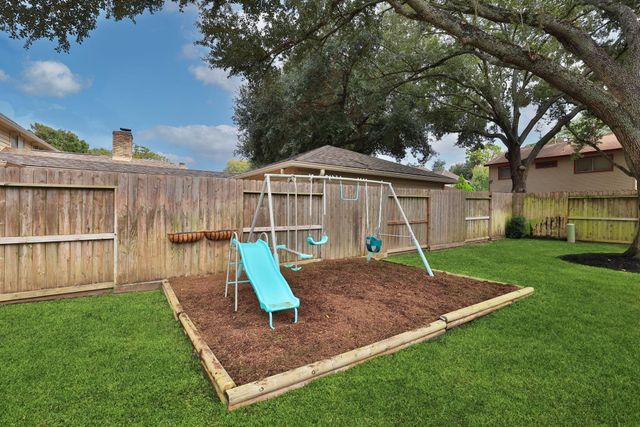 14719 Rio Pinar Drive, Houston, TX 77095