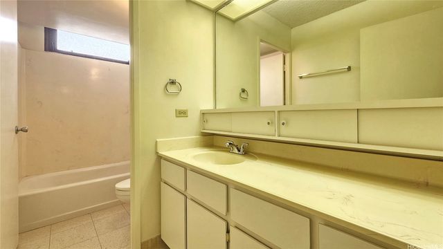 98-500 Koauka Loop 16P, Aiea, HI 96701