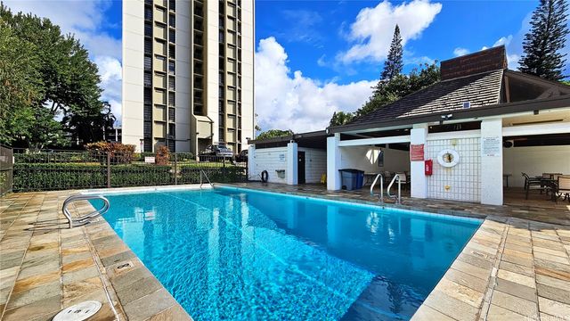 98-500 Koauka Loop 16P, Aiea, HI 96701