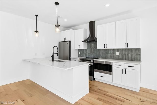 1348 W 78th Street, Cleveland, OH 44102