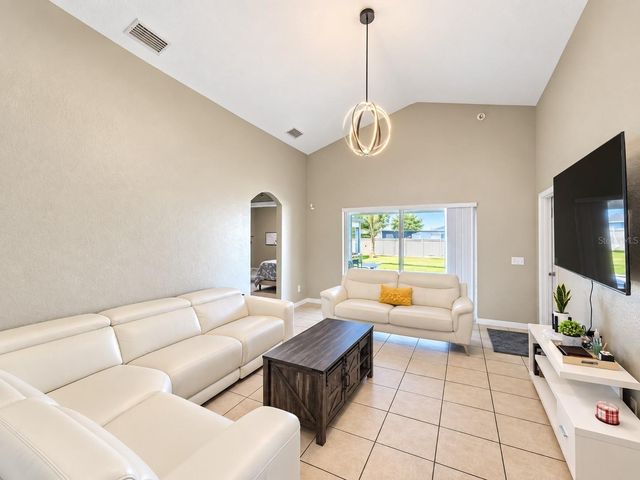 8298 PEAK AVENUE, Lakeland, FL 33810