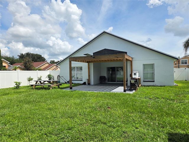 8298 PEAK AVENUE, Lakeland, FL 33810