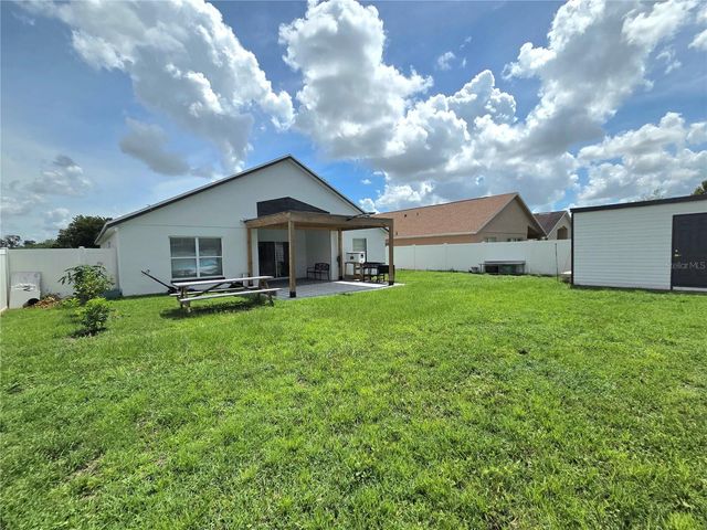8298 PEAK AVENUE, Lakeland, FL 33810
