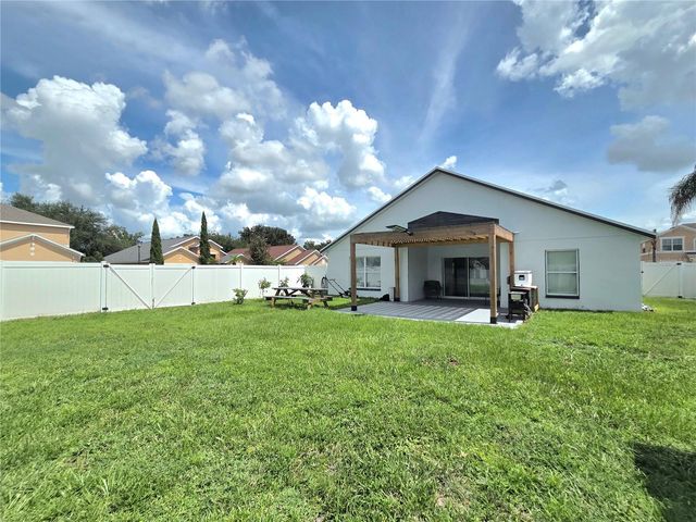 8298 PEAK AVENUE, Lakeland, FL 33810