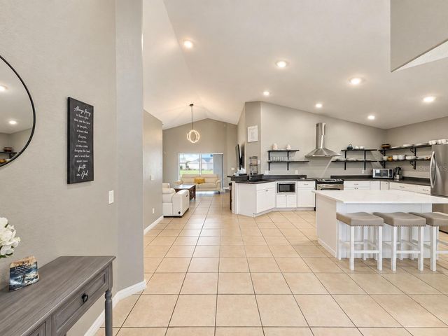 8298 PEAK AVENUE, Lakeland, FL 33810