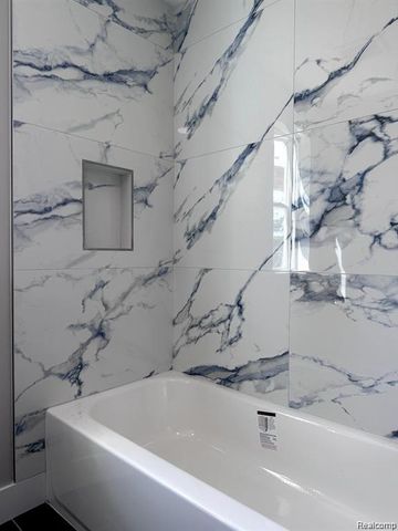 02 Textile, Lodi Twp, MI 48176