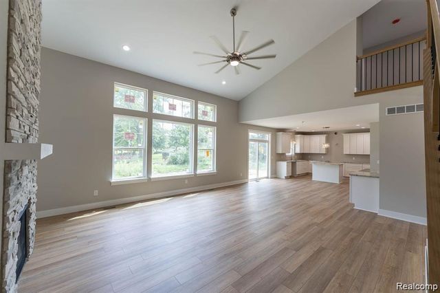 02 Textile, Lodi Twp, MI 48176