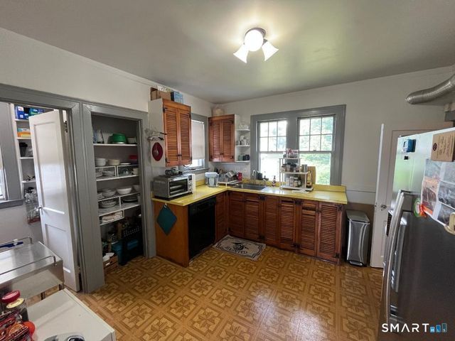 19 Portman Street, Windsor, CT 06095