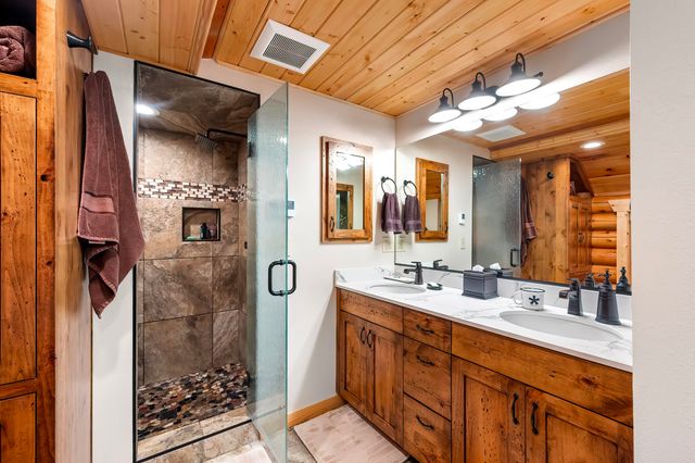 21115 N Mt Spokane Park Dr, Mead, WA 99021