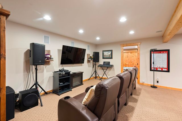 21115 N Mt Spokane Park Dr, Mead, WA 99021