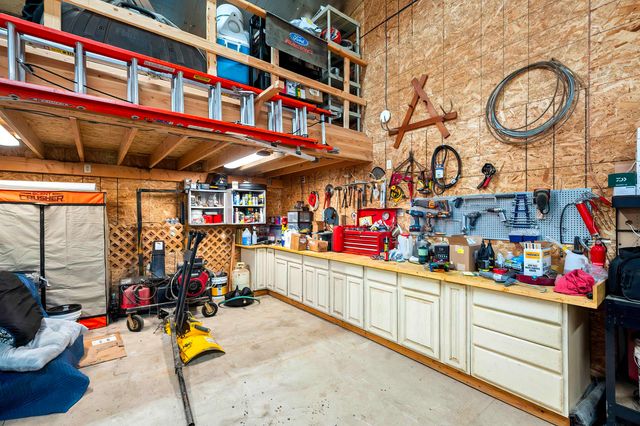 21115 N Mt Spokane Park Dr, Mead, WA 99021