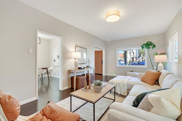 735 Apgar St, Oakland, CA 94609