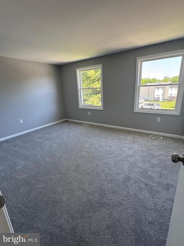146 MARINE OAKS DR, Essex, MD 21221