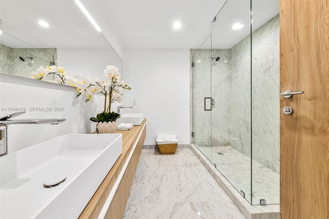 1135 103rd St 304, Bay Harbor Islands, FL 33154