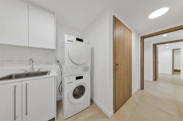 1135 103rd St 304, Bay Harbor Islands, FL 33154