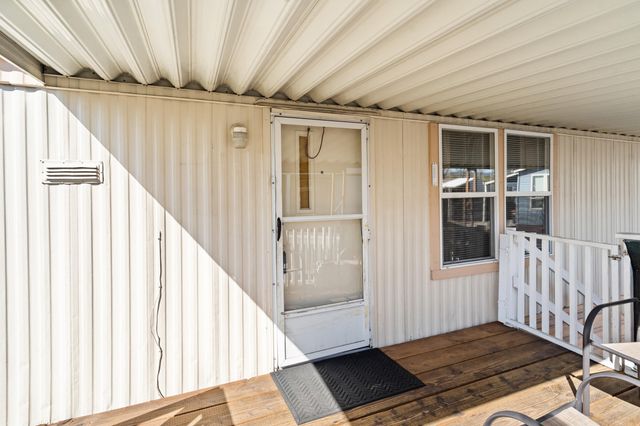 3555 S Pacific Highway SPC 143, Medford, OR 97501