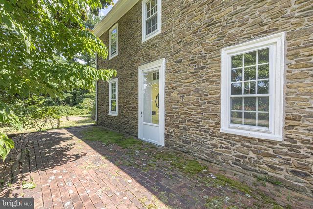 222 AQUEDUCT RD, Washington Crossing, PA 18977