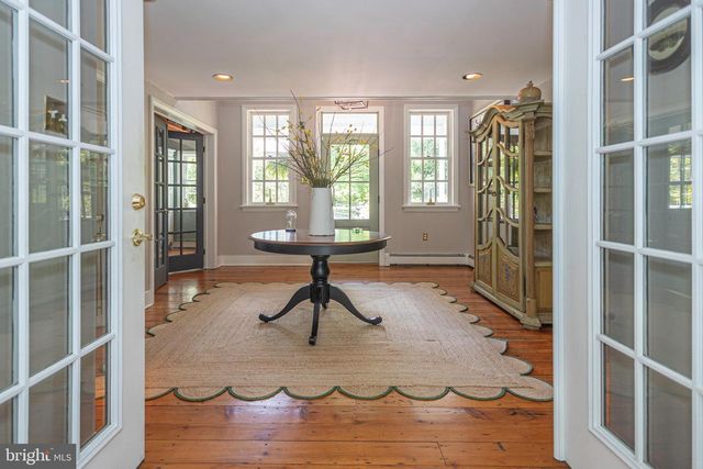 222 AQUEDUCT RD, Washington Crossing, PA 18977