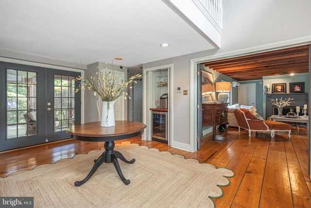 222 AQUEDUCT RD, Washington Crossing, PA 18977