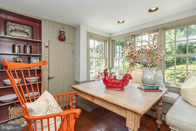 222 AQUEDUCT RD, Washington Crossing, PA 18977