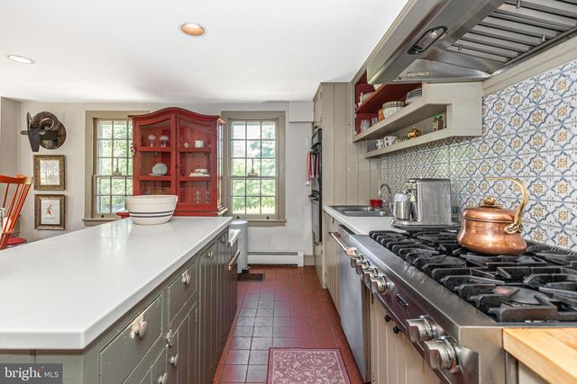 222 AQUEDUCT RD, Washington Crossing, PA 18977