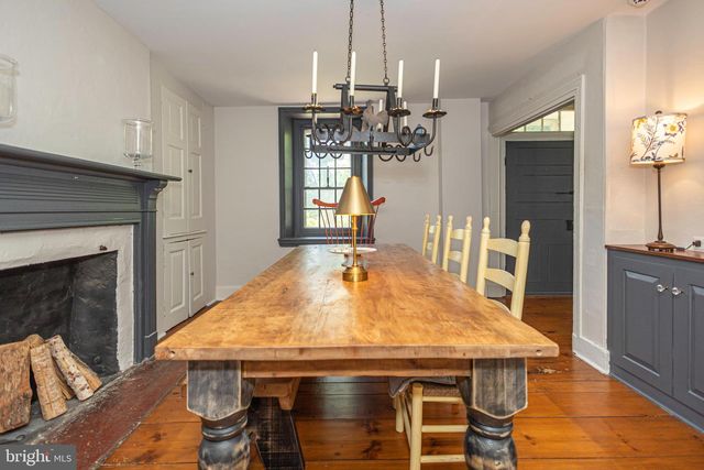 222 AQUEDUCT RD, Washington Crossing, PA 18977